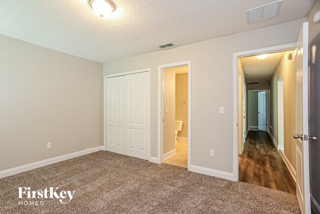 Building Photo - 12180 Ridge Crossing Way
