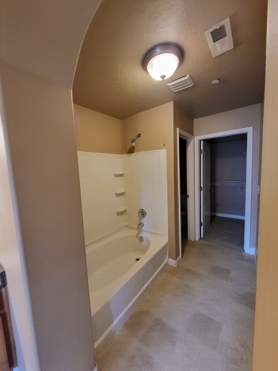 Building Photo - 1611 W 3180 N