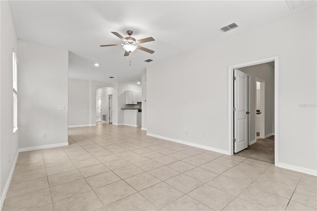 Building Photo - 13448 Crest Lake Dr