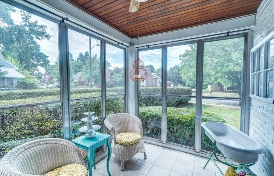 Building Photo - 3500 Rosewood Ave