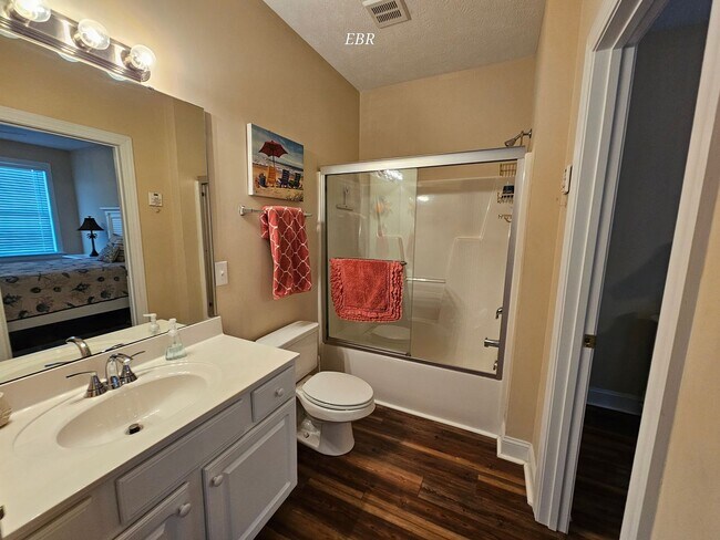 Building Photo - Carolina Yacht Landing