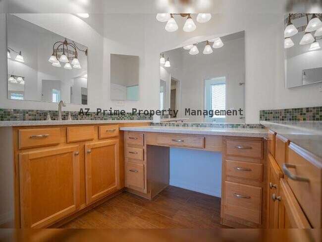 Building Photo - 4533 N 22nd St