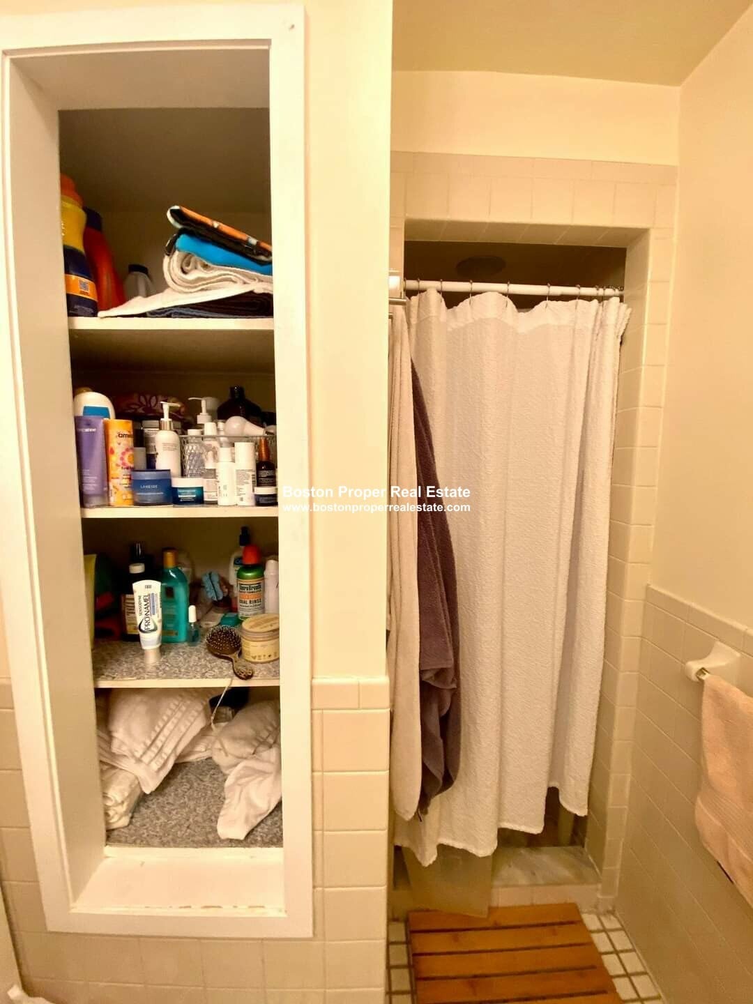 Building Photo - 5 Grove St