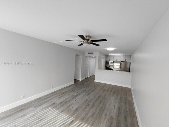 Building Photo - 8720 N Sherman Cir