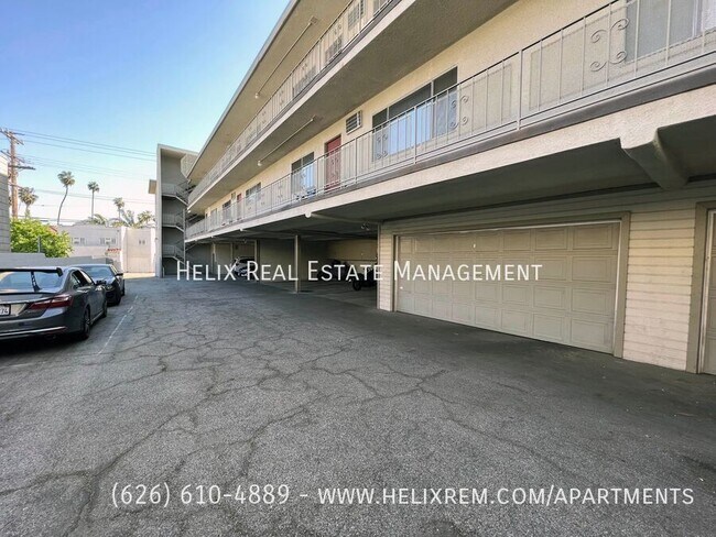 Building Photo - 1313 Huntington Dr