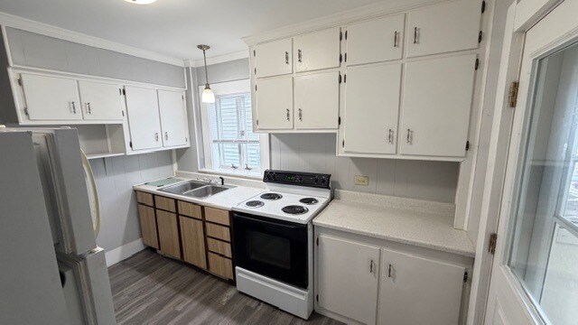 Building Photo - 1306 Mott Ave