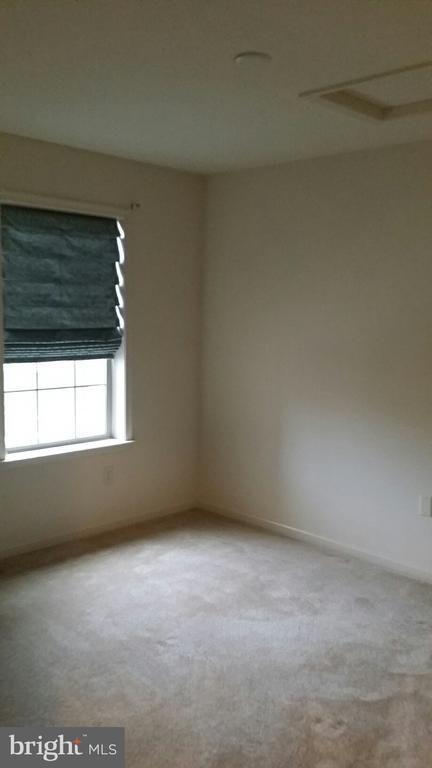 Building Photo - 111 Stonecrest Ln