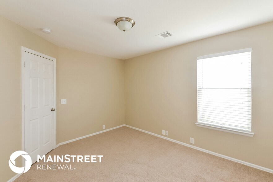 Building Photo - 9522 Ascending Port