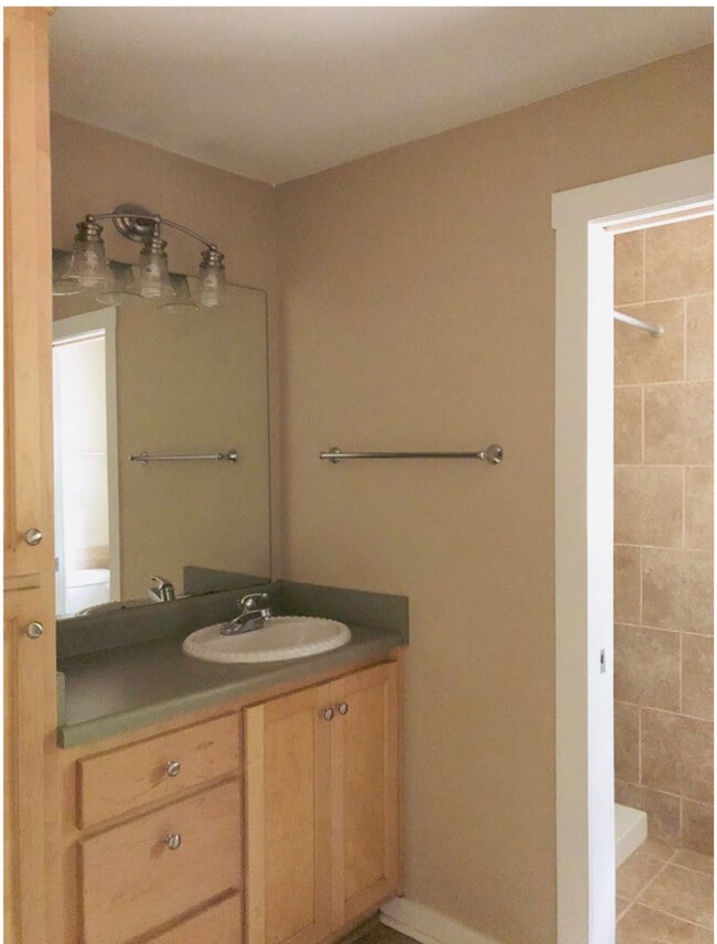 Building Photo - 2136 S. Lumpkin