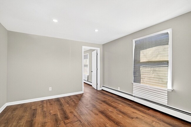 Building Photo - 24 Steinhardt Ave