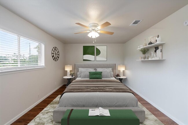 Building Photo - 5802 Belmoor Dr