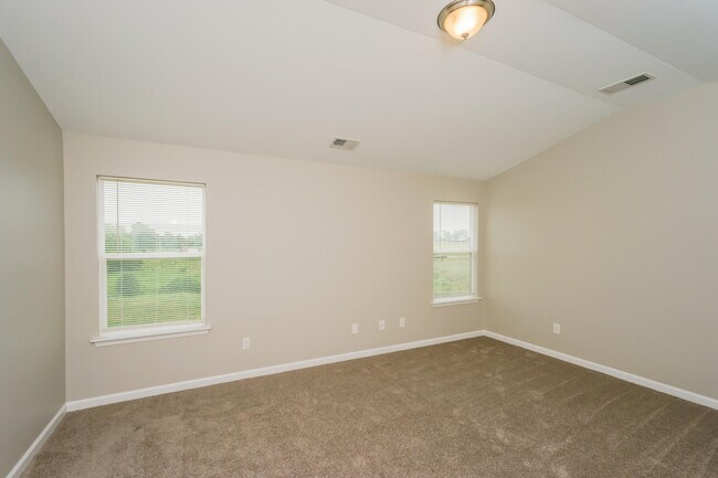 Building Photo - 2500 Guildhall Ln