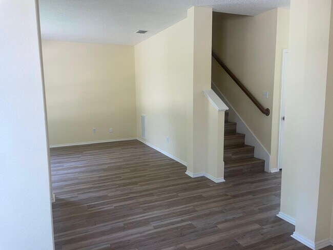 Building Photo - 2108 Northridge Dr
