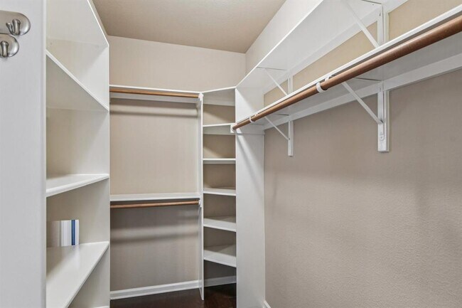 Building Photo - 13900 Ashton Woods Cir