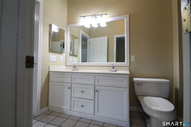 Building Photo - 8005 Heartwood Ln