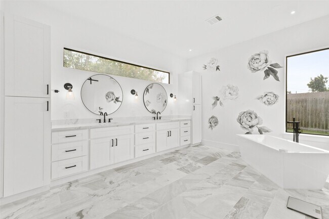 Building Photo - 2703 Tannehill Dr
