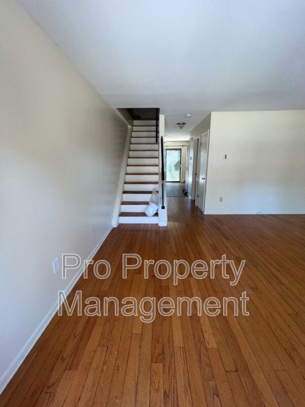 Building Photo - 7-9 Eden Drive