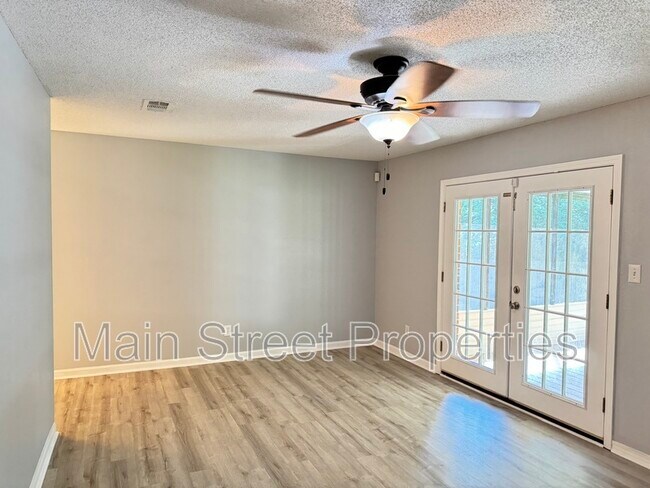 Building Photo - 517 Benjulyn Rd