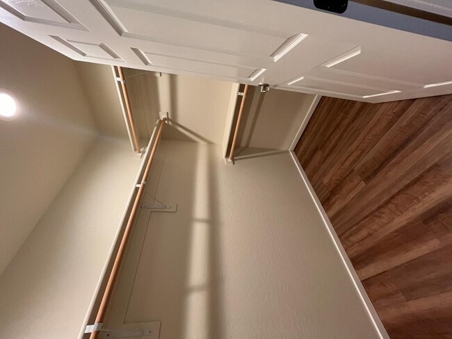 Building Photo - 357 Cliffs Pkwy