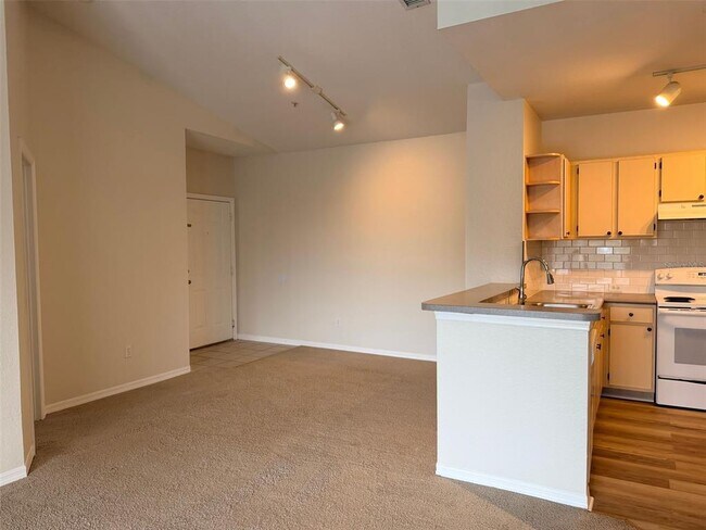 Building Photo - 2651 Maitland Crossing Way