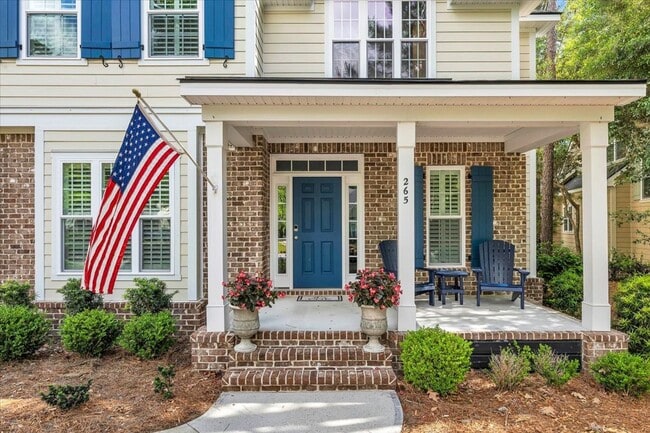 Building Photo - Gorgeous 4 Bed/2.5 Bath in Waterways Township!