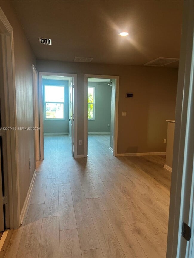 Building Photo - 6349 Topsail Dr