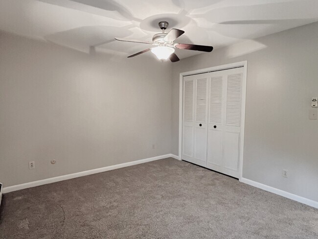 Building Photo - 1625 W Elizabeth St