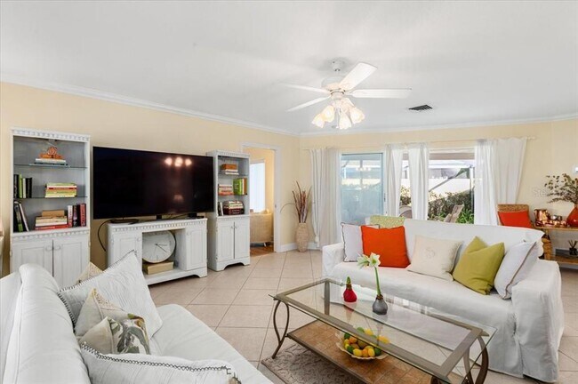 Building Photo - 1387 Moonmist Dr