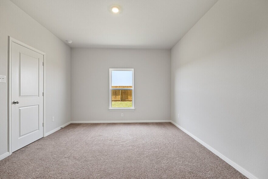 Building Photo - 206 Emma Rose Dr