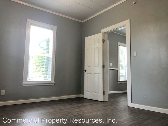 Building Photo - 400 Glen Creek Rd NW