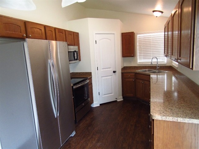 Building Photo - 8474 Delicate Arch Dr