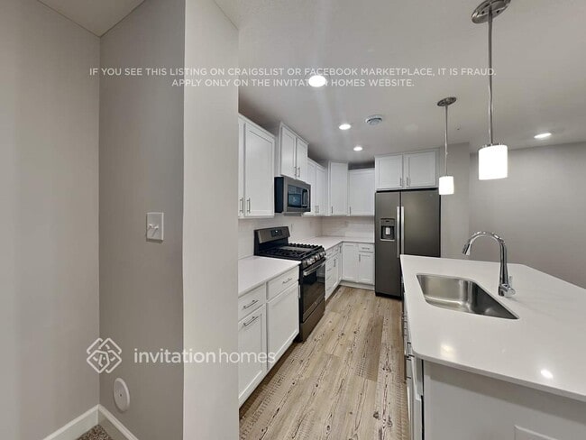 Building Photo - 1264 142nd St E