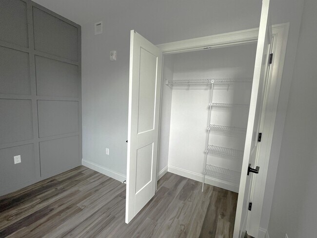 Building Photo - 25 Lowell St