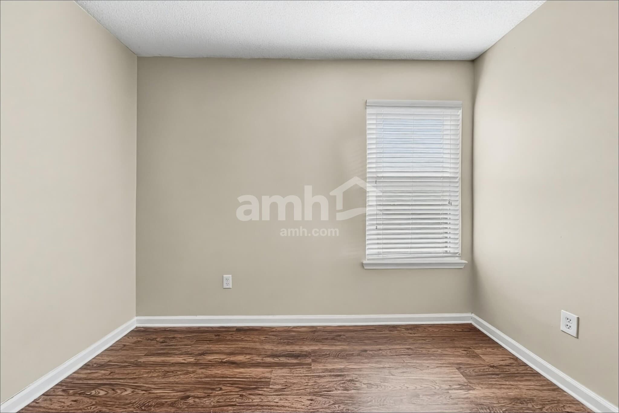 Building Photo - 11134 Lauren Oak Ln