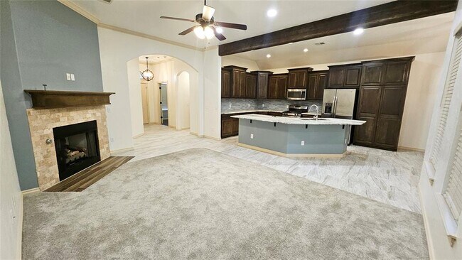 Building Photo - 1801 Savannah Ln