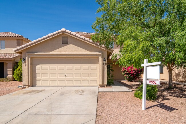 Primary Photo - Summer in Phoenix...Got a Pool? This Beaut...