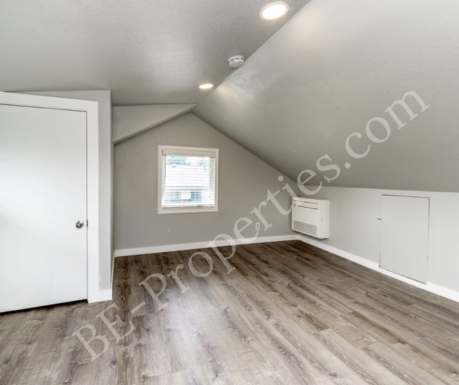 Building Photo - Renovated Tacoma Home