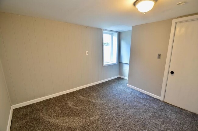 Building Photo - 4239 Minnehaha Ave
