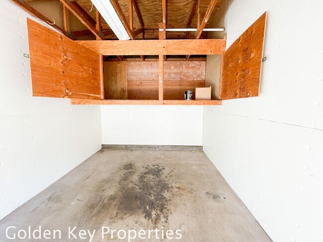 Building Photo - 2BR/1.5BA Condo in Charlemont in Vista! Cl...