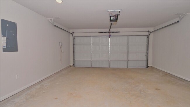 Building Photo - 2556 Allegretto Sea Dr