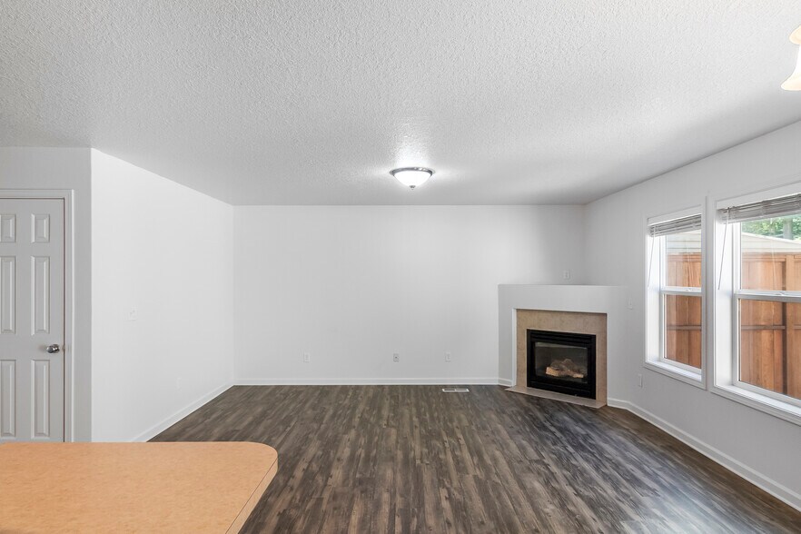 Building Photo - 7212 34th Ave NE