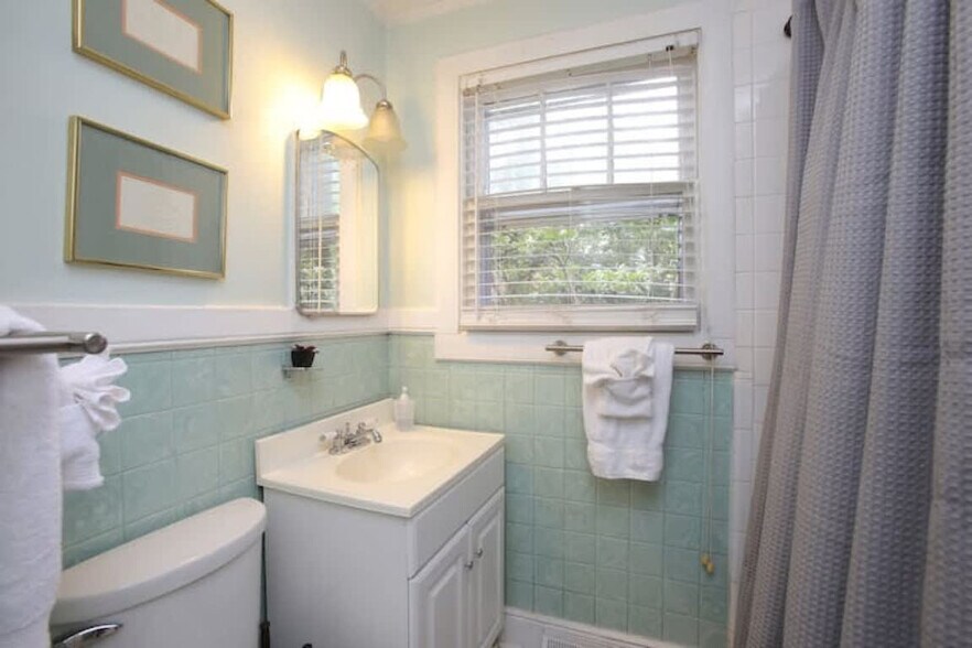 Building Photo - 105 Partridge Dr