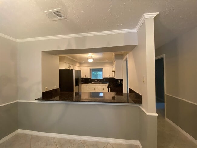 Building Photo - 56 S Circlewood Glen