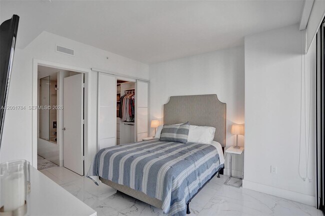 Building Photo - 1300 S Miami Ave