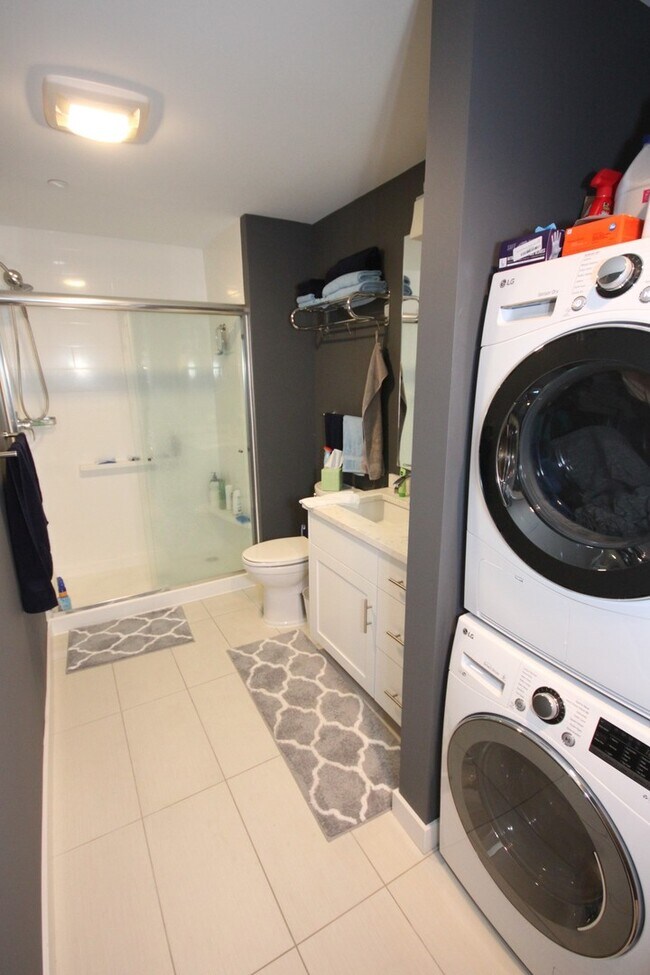 Building Photo - 25 High St