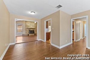 Building Photo - 615 Burwood Ln