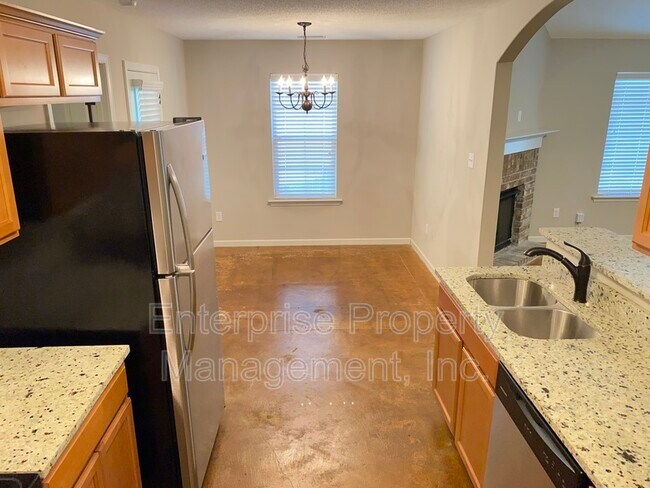 Building Photo - 9404 Eckley Pl