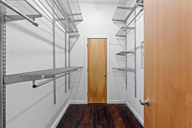 Building Photo - 508 E 53rd St