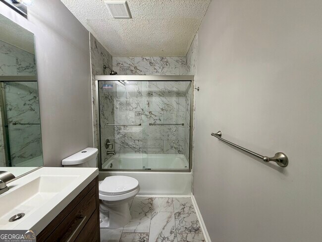 Building Photo - 3354 Waggoner Ln
