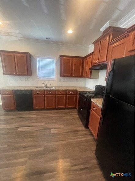 Building Photo - 203 Palmwood Dr